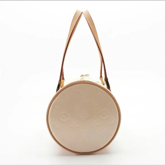 Louis Vuitton Bedford Bag in Marshmallow Monogram Vernis - Picture 4 of 9